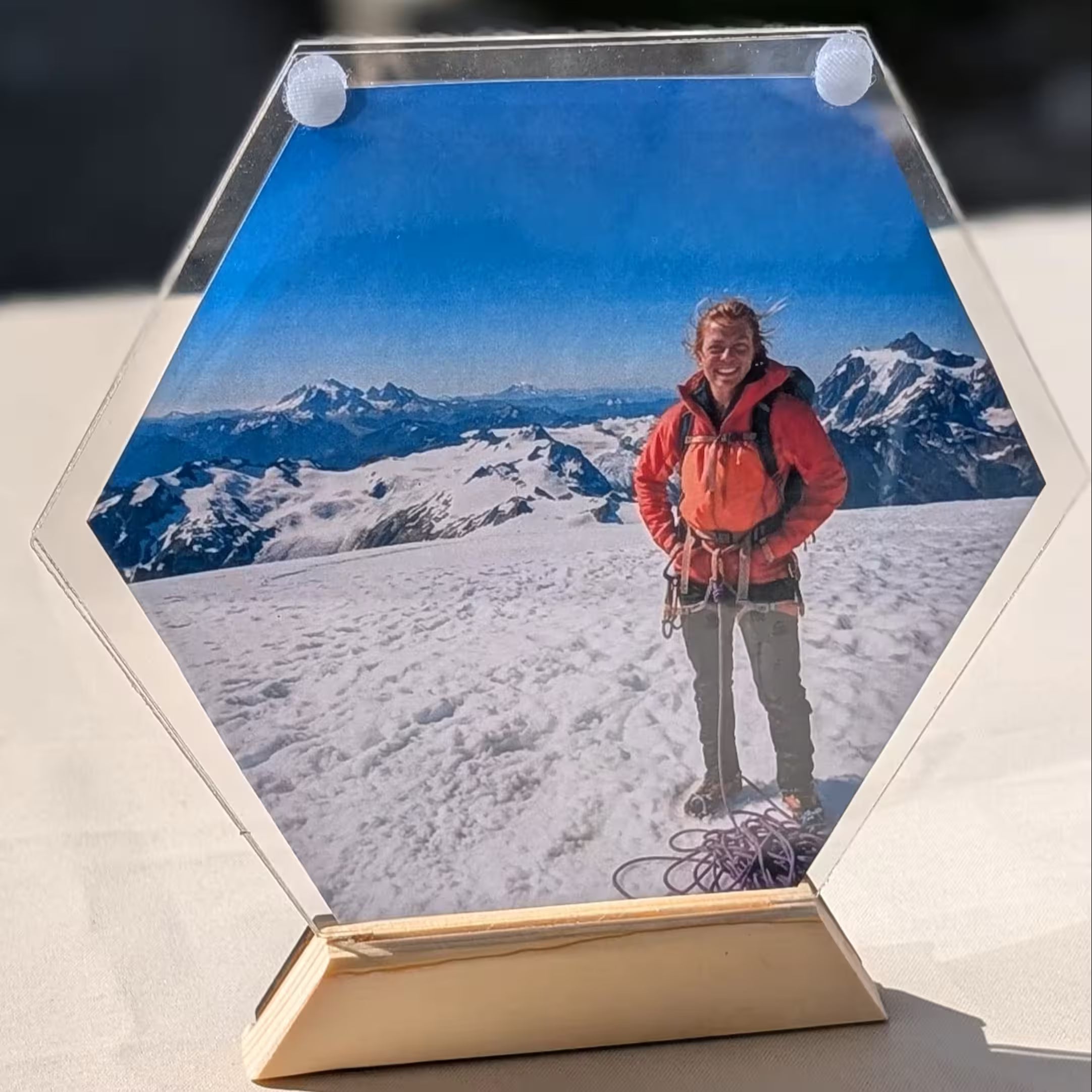 Edgeless Picture Frame